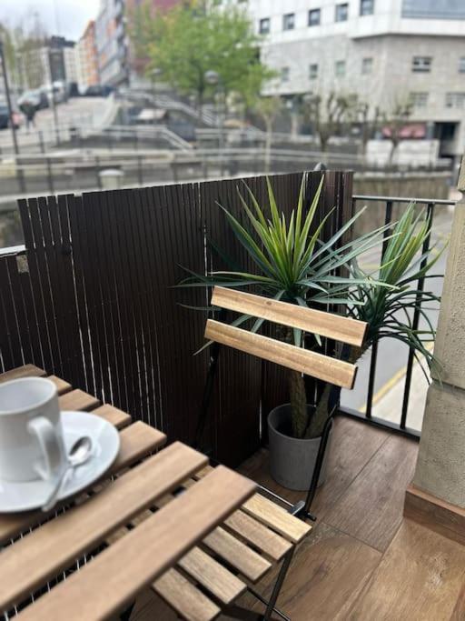 Piso Deluxe Con Balcon Cerca Del Casco Viejo Apartman Bilbao Kültér fotó